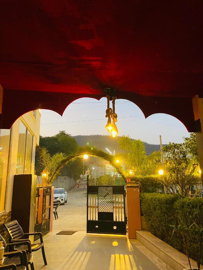 The Indraj Palace Hotel Dźajpur Zewnętrze zdjęcie