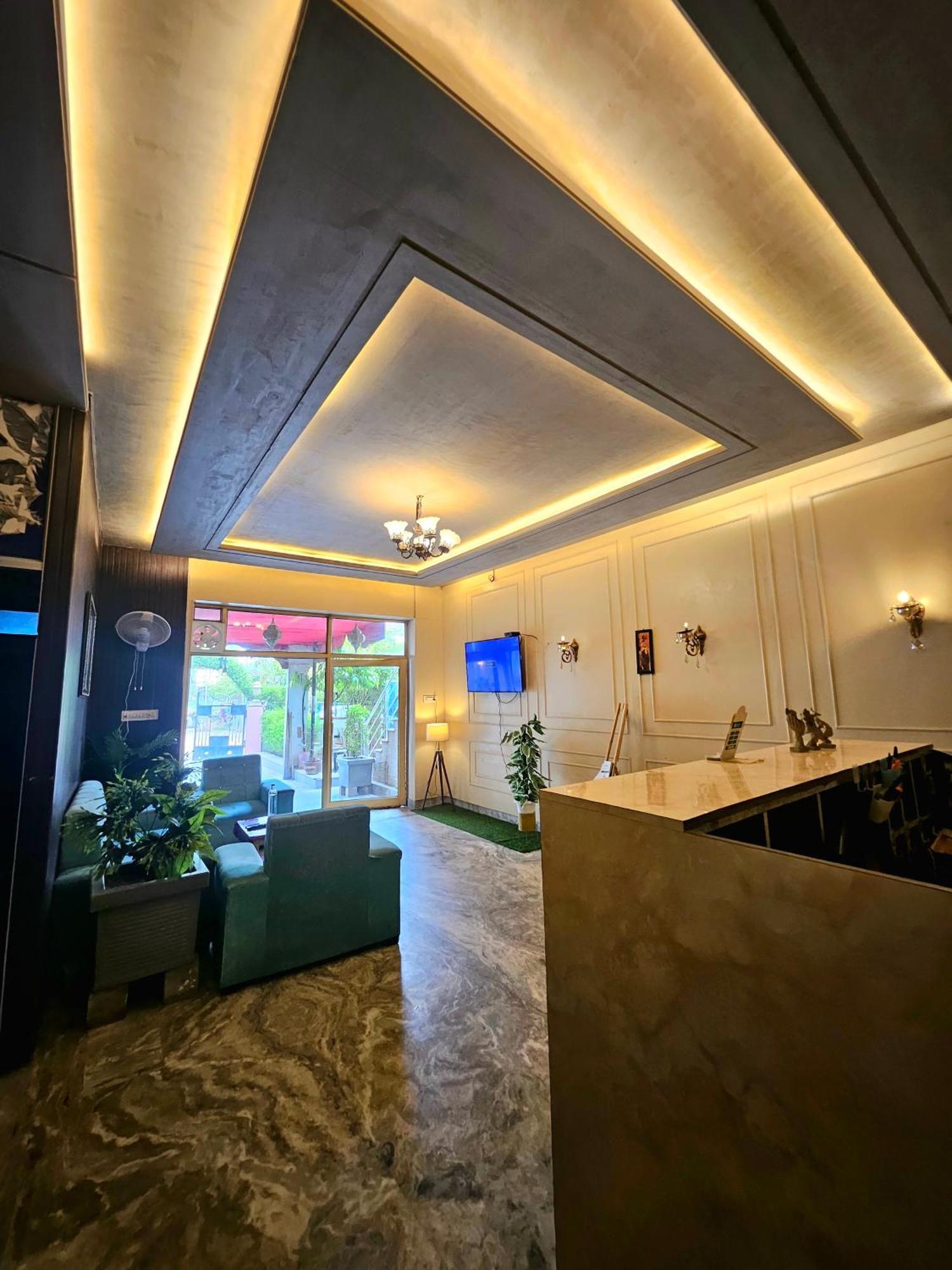 The Indraj Palace Hotel Dźajpur Zewnętrze zdjęcie